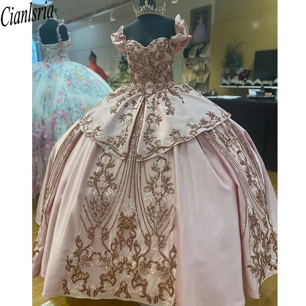 

Розовое бальное платье Quinceanera, милое 16-летнее платье с золотой аппликацией для конкурса на 15 лет, платье-корсет