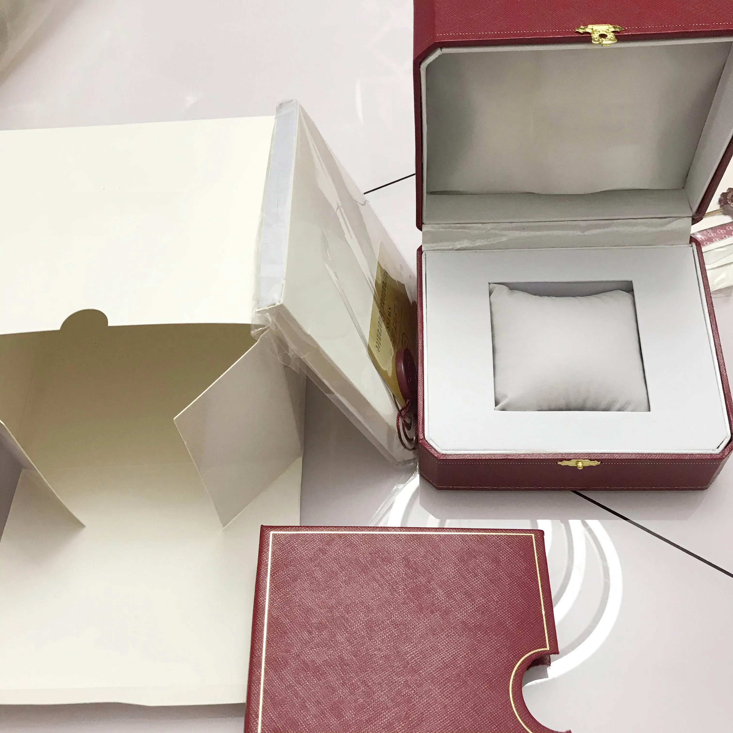 

Red Box Free Shipping Watch Ca-teer style Men & Women Watch Box Inside and Outside Ladies Watch Box