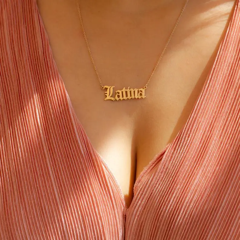 

CustomOld English Style necklace Personalized Jewelry Gift