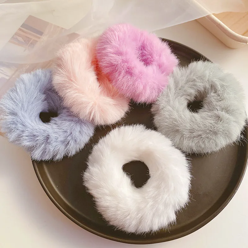 

[Xwen] 2020 New 2 Pieces/set Furry Soft Simple Hair Circle Female Cute Girl Plush Pile Rope Fashion Hair Accessories NB4923
