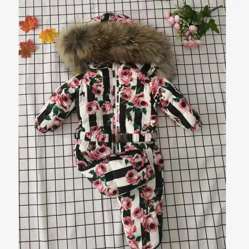 

Real fur Hooded Winter Jacket Infant Jumpsuit Snow Suit Girls Print Warm Down Jacket Modis Kids Outerwear For cold Weather Y1951