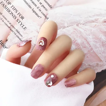 

24pcs/box short full cover False Nails press on with Diamond Love Heart designs Acrylic Fake Nail Art Tips With Glue for girls