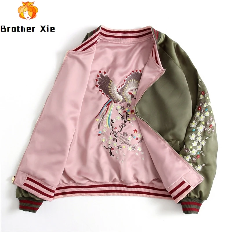 

Loose Korean Style Embroidered Jacket BF Students Two Faces Wearing Jackets Yokosuka Satin Flying Baseball Coat Overcoats