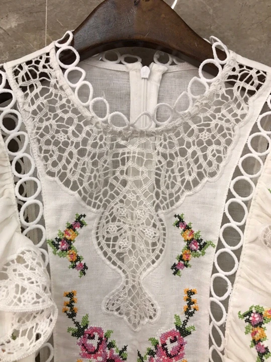 new women's autumn and winter wild openwork embroidery flounced blouse 924
