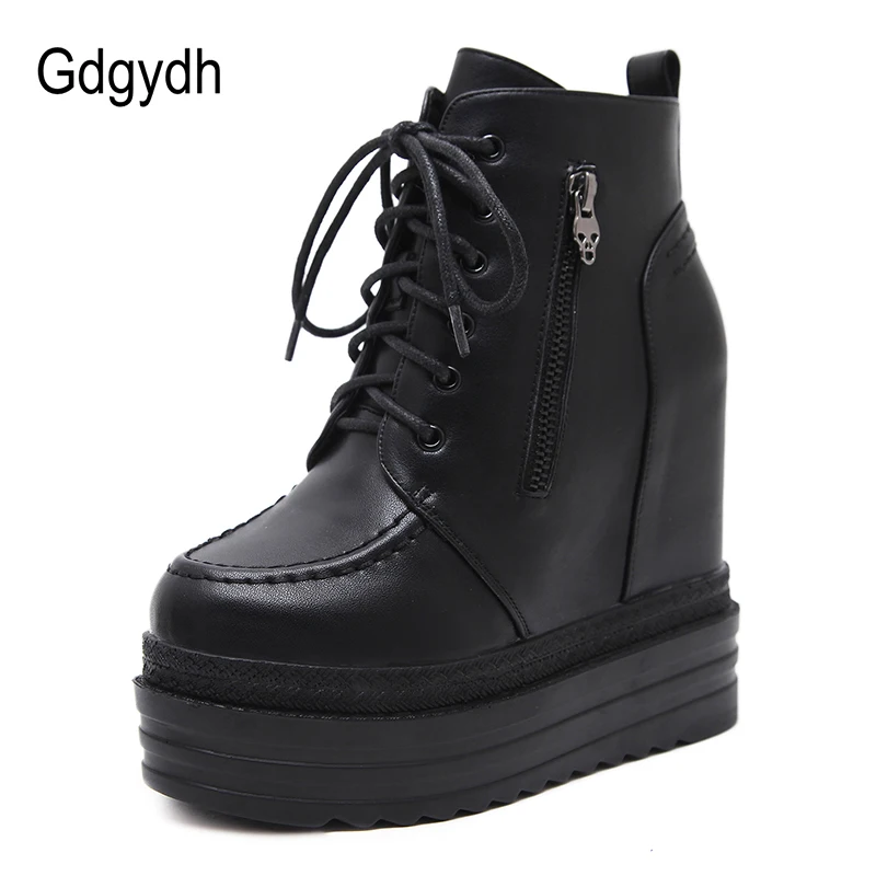 Gdgydh/женские осенние ботинки; женские полусапожки на платформе, визуально увеличивающие рост; черные ботинки на танкетке в готическом стиле с ремешком на лодыжке; Новинка