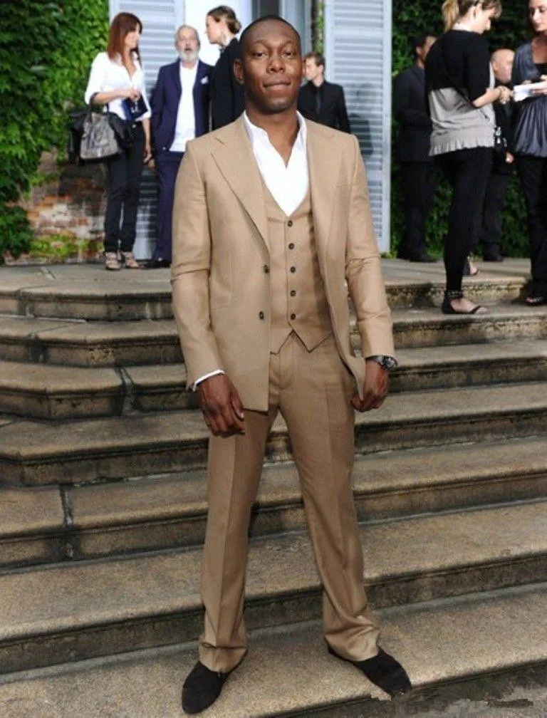 

Custom Made Groom Tuxedos Khaki Groomsmen Notch Lapel Suit Best ManBridegroomWeddingPromDinner Suits (Jacket+Pants+Vest)