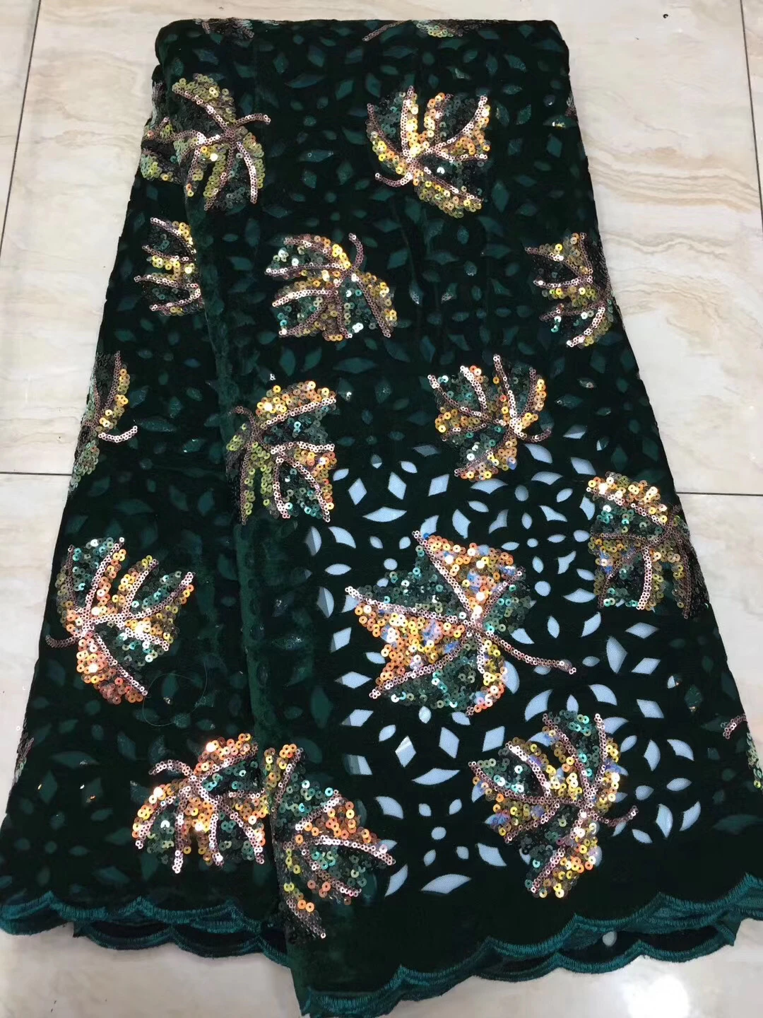 

African Velvet Lace Fabric 2020 High Quality Sequin Lace Nigeria French Lace Fabric Embroidered Women D3842
