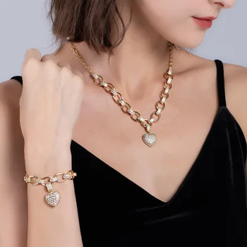 

Gold Silver Color Love Pendant Bracelet Necklace Two-piece Set Heart-shaped Pendant Necklace Hand Ornaments Jewelry Set Woman