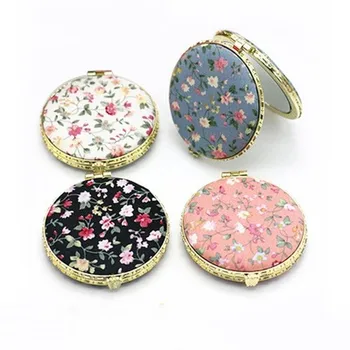 

1Pc Mini Retro Makeup Mirror Makeup Compact Pocket Flower Mirror Portable Double-Sided Folding Cosmetic Mirror Female Gifts
