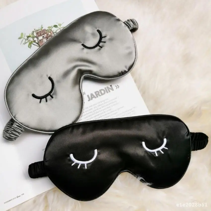 

Pajama Protection Eye Patch Sleep Shading Breathable Women's Men's Real Silk Cute Embroidered Eye Patch Three-piece Set Send Ear