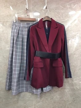 

2020 Early Autumn New Women's Lapel Buckle Belt Waist Hugging Long Sleeve Color Matching Top + Plaid skirt Suit 819