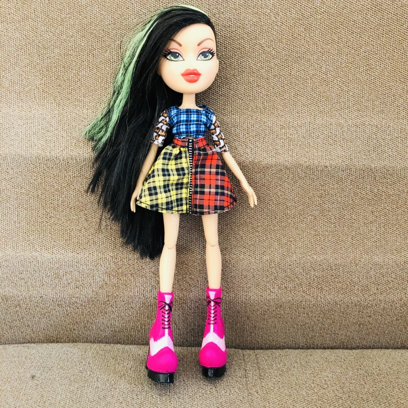 Оригинальные новые 23 см оригинальные модные фигурки BratzDoll спящие вечерние красные волосы YASMIN красивые MGAdoll лучший подарок для ребенка