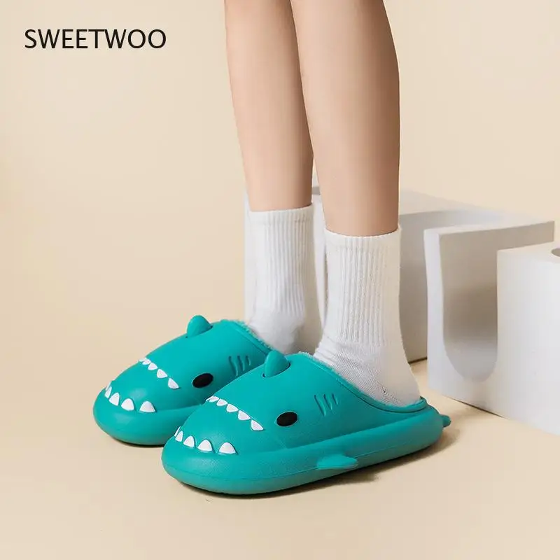 Men and women warm slippers waterproof and non-slip cotton plush shoes indoor and outdoor Autumn 2022