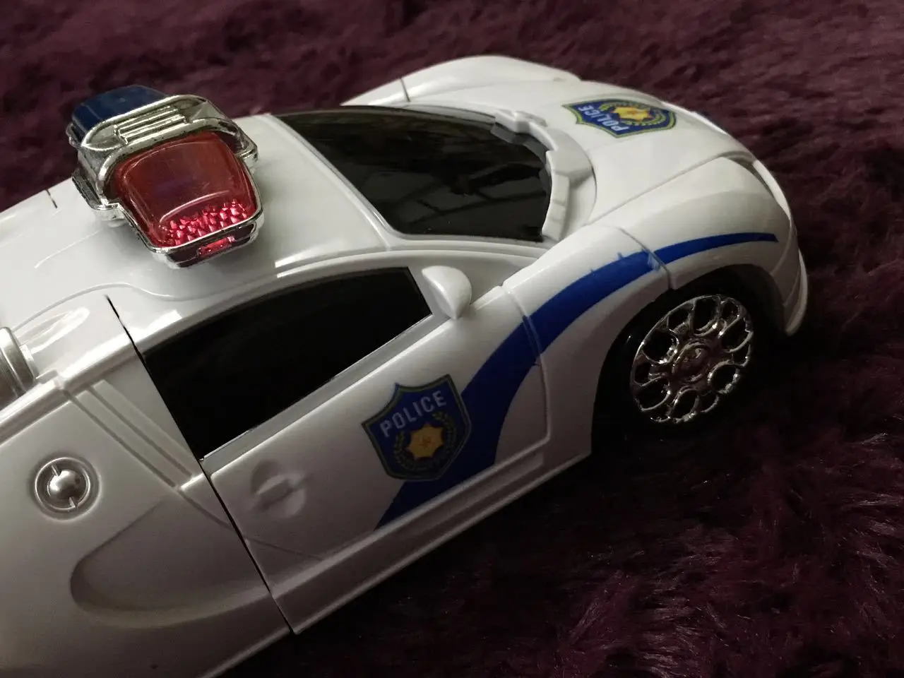 Стойло светящаяся игрушка электрический поворотный автомобиль два-в-одном музыкальный автоматический поворотный автомобиль, мульти-Многоцветный выбор