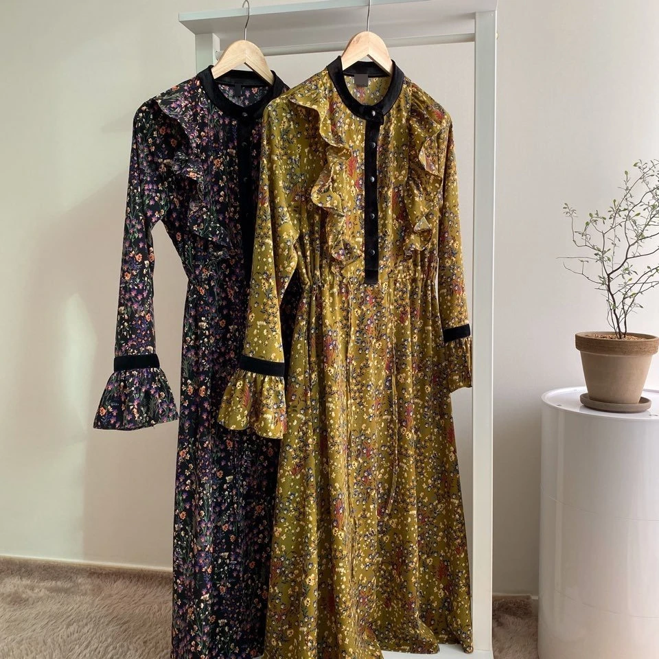 

Vintage Flower Print Ruffles Renessance Dress 2020 Casual Boho Long Sleeve Mid-calf Flare Sleeve Stand Collar Spring Dresses