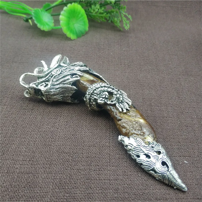 

Wolftooth Pendant Dog Tooth Tibet Silver Dragon Animal Statue Amulet Accessories Bag Key Ring Pendant Decoration Gift