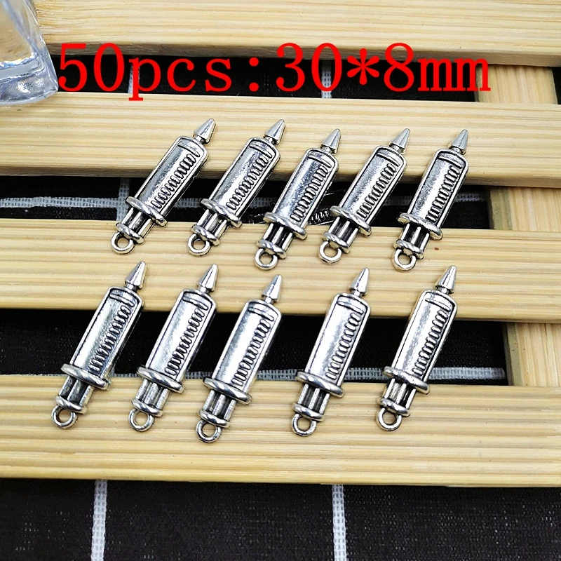 

50pcs / 1Pack Personality Jewelry Pendant Accessories Silver Mini Syringe Model Metal Jewelry Keychain Necklace Ornament