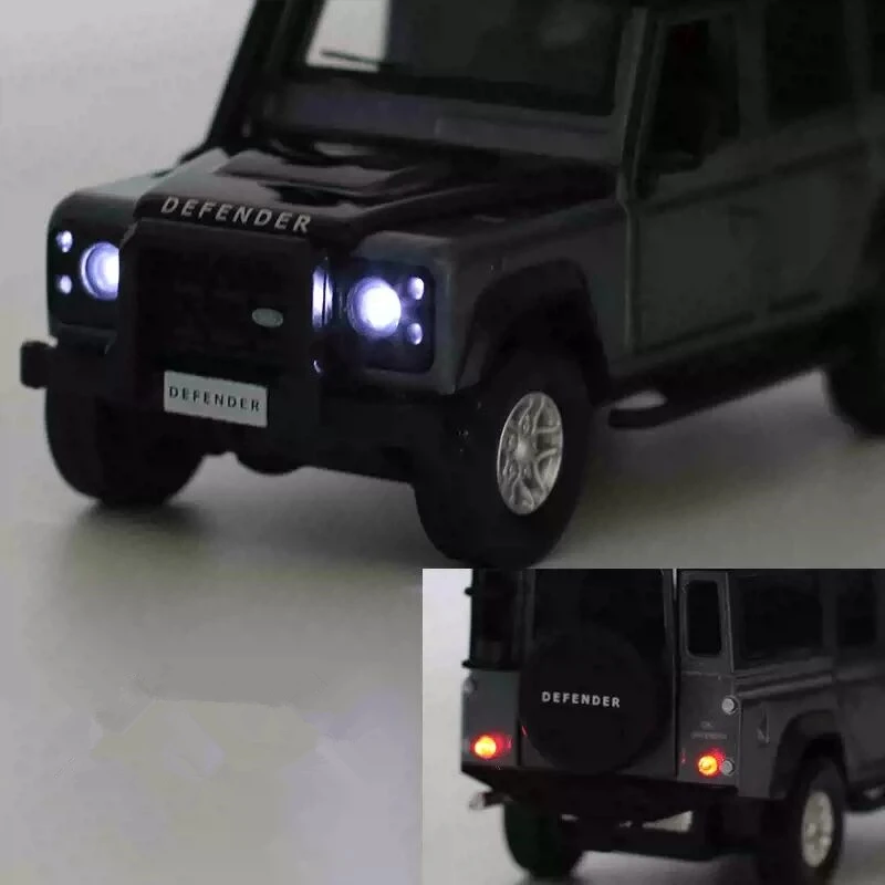 1:32 Range Rover Defender Alloy Car Model Diecast Metal Toy Off-Road Vehicles Car Model Simulation Collection Childrens Toy Gift 5