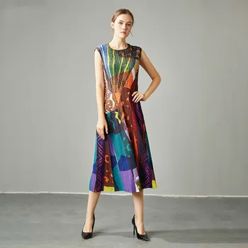 

LANMREM 2020 New Spring Round Collar Print Sleeveless Long Pleated Dress Women Vintage Slim Was Thin Temperament Dress PD788