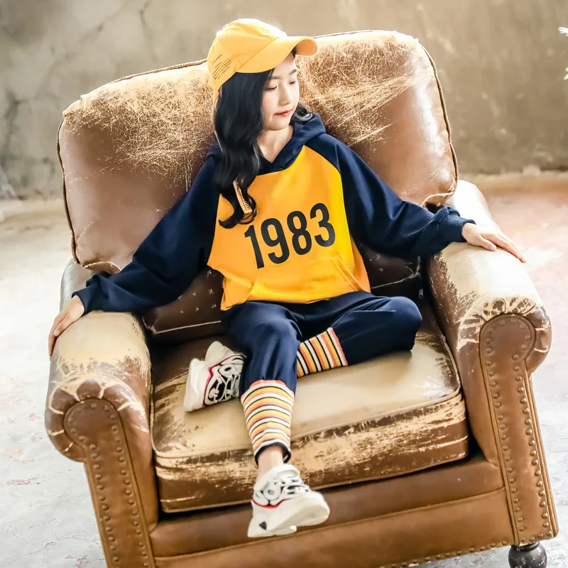 

Girls 2019 Autumn Joint Set Big Boy Printed Letter Gold Velvet Sports Set Children Korean-style Set