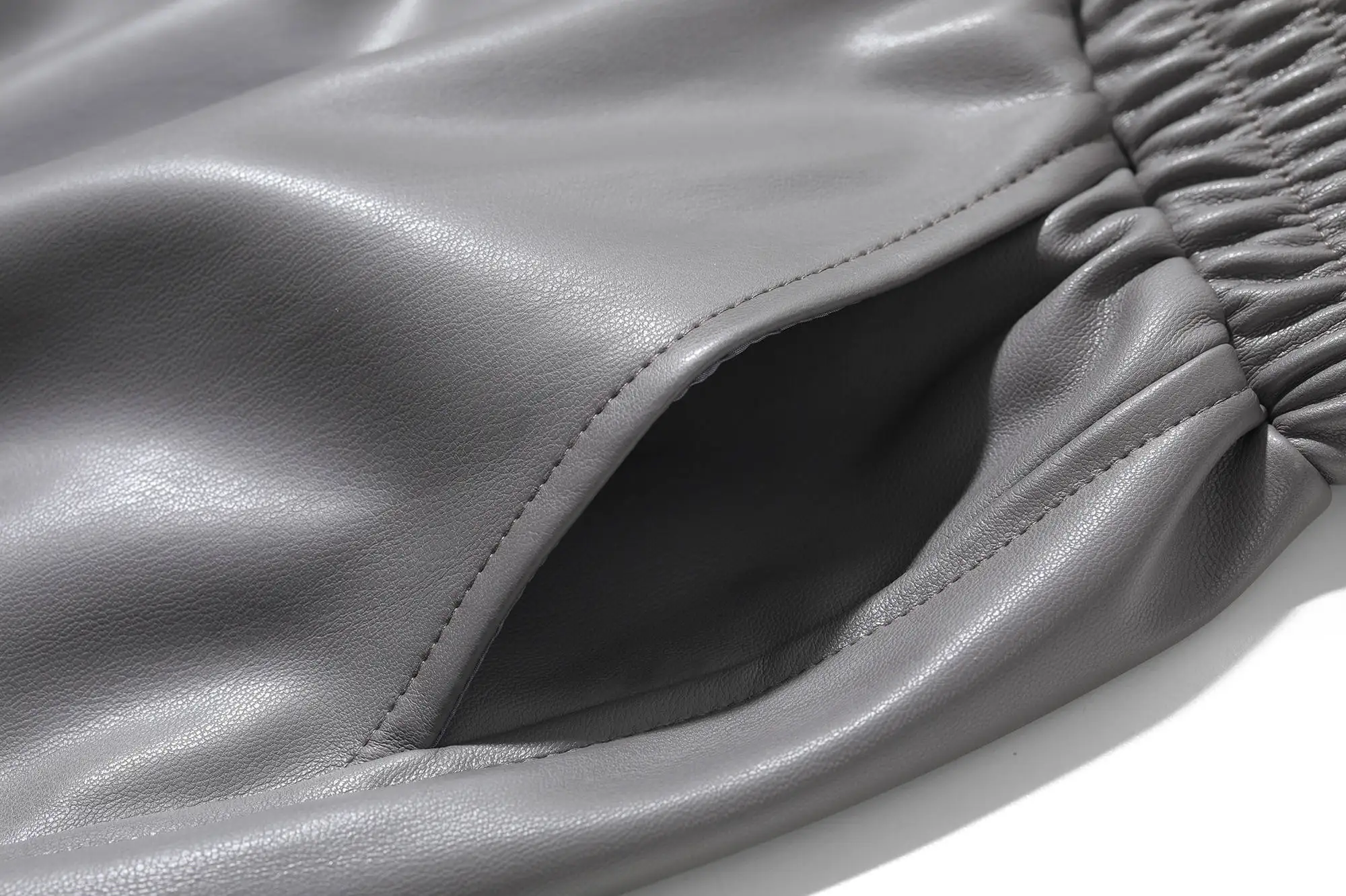 ELFSACK Solid A Line Locomotive Women Casual Leather Wide Leg Shorts,2020 Autumn ELF Pure High Waist Korean Ladies Daily Bottoms