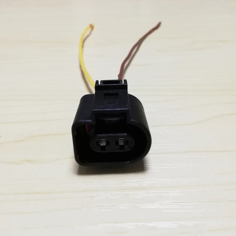 10Pcs 2 Pin Connector Plug Wire For Volvo FH/FM/FL For Scania Heavy Truck Side Marker Lights Sun Visor Light Clearance Lamps
