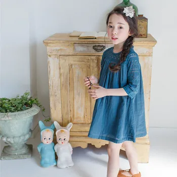 

Summer Korean style popular girl's lace crochet stitching pleated half sleeve medium and large children's dress kids clothes