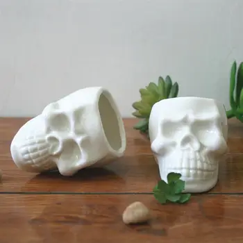 

2pcs Ceramic Small Plant Pot Planter Skull Shaped Succulent Cactus Flower Pot Container Home Office Decoration (White)