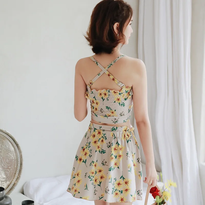 

South Korea Bathing Suit Women's Three-piece Set Bikini Graceful Split Skirt-Conservative Small Bust Gathering Bubble Hot Spring