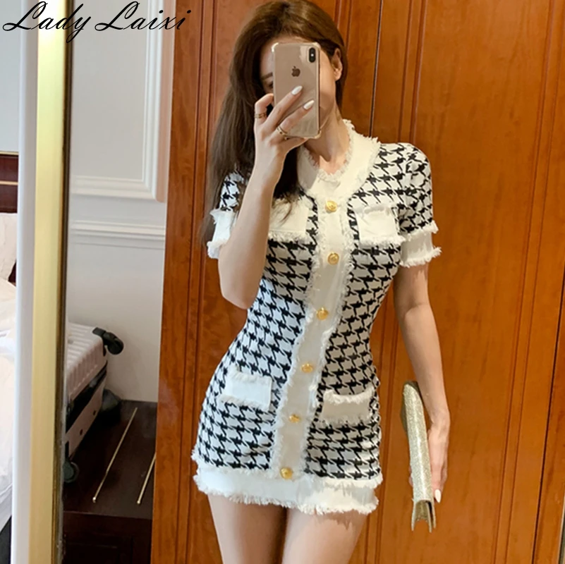

2019 Summer Luxury Designer Brand Knitted Dress for Women O Neck Houndstooth Short Sleeve Tassel button Knitted Dress