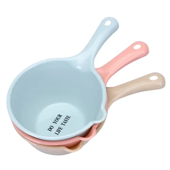 

3 Pcs Thicken Plastic Water Ladle Bathing Bailer Water Dipper Spoon for Home Restaurant Kitchen Fruits Vegetable Washing (Random