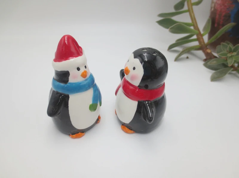 Magnetic Penguins Salt and Pepper Shakers (4 Tall) – Penguin Gift Shop