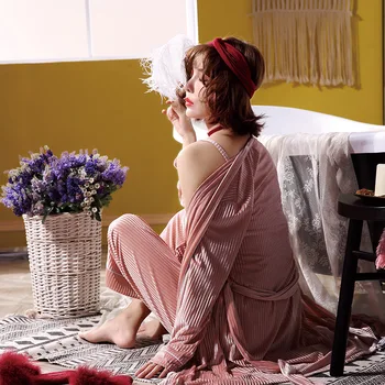 

Christmas Women Loungewear PyjamaVelvet 3 Pieces Pyjama Sets Winter Women Pajamas Set 2020 Sleepwear Femme Night Wear Home Suit