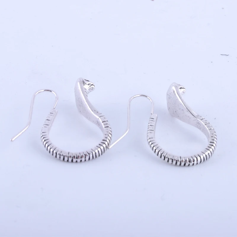 11132954050_1180078848