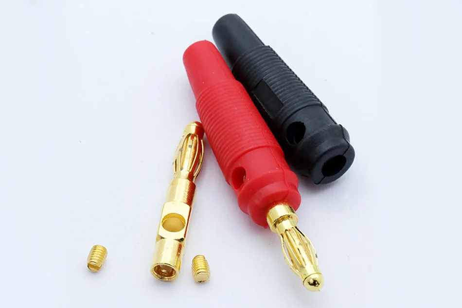 BANANA PLUGS (9d)