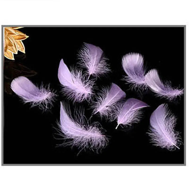 lavender Природные Перья 100 шт/Lot7-10cm маленькие плавающие гусиные перья красочные перья, пух для украшения паров ремесла - Цвет: lavender