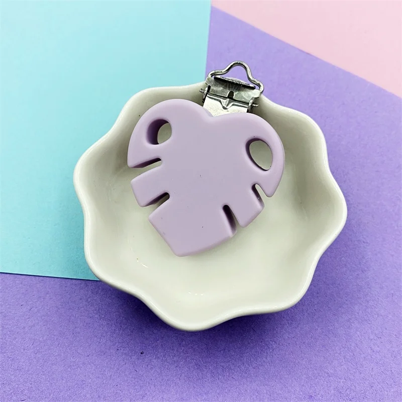 1pcs Perle Silicone Leaves Shaped Clips BPA Free DIY Baby Soother Nursing Dummy Draft Teethiing Toys Clips Teething Toys Silicone Teething Toys Baby Teething Toys
