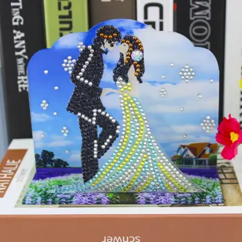 

5DDIY Lovers Pattern Shaped Crystal Rhinestone Insert Acrylic Board Three-Dimensional Diamond Painting Home Decoration