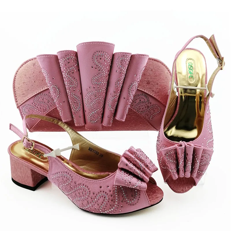 

Lovely pink women sandal shoes and clutches bag set low heel 2.2 inches with europe size 38 to 43 SB8423-8