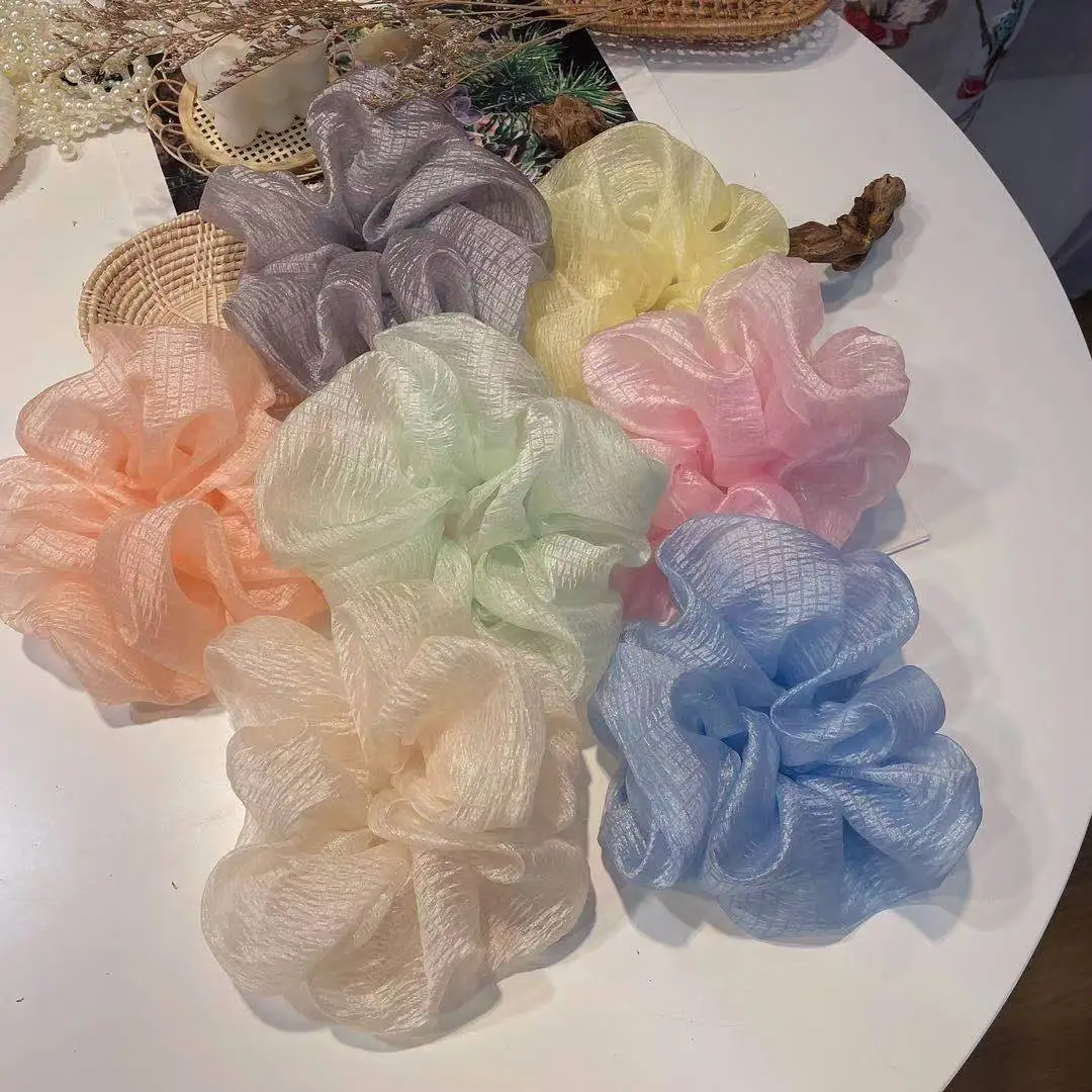 Рисунок 2 - Модные большие резинки для волос