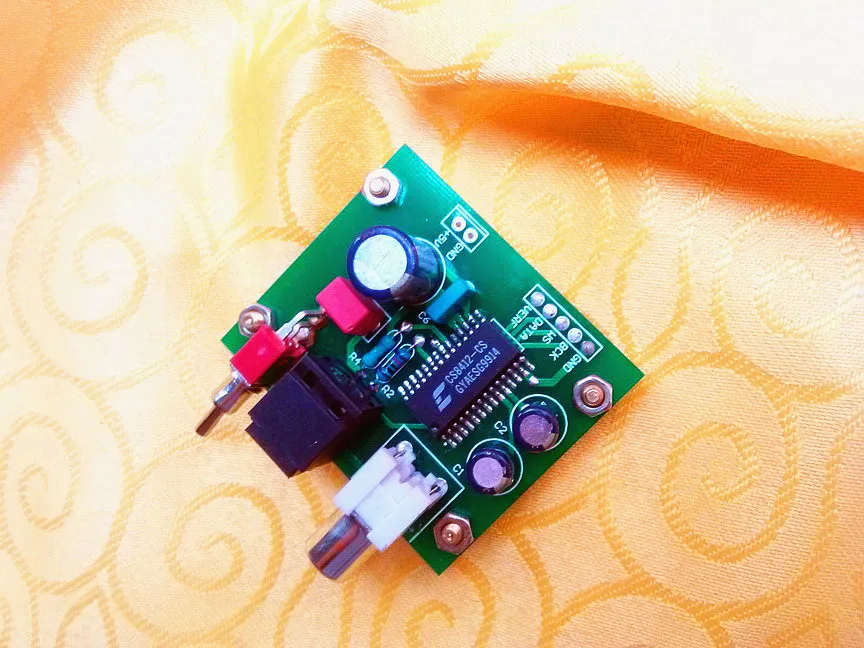 

Coaxial fiber receiving board coaxial fiber input to I2S, IIS for decoder DAC chip CS8412