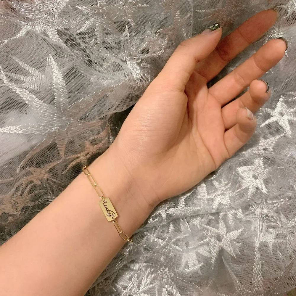 15882368337_779867823