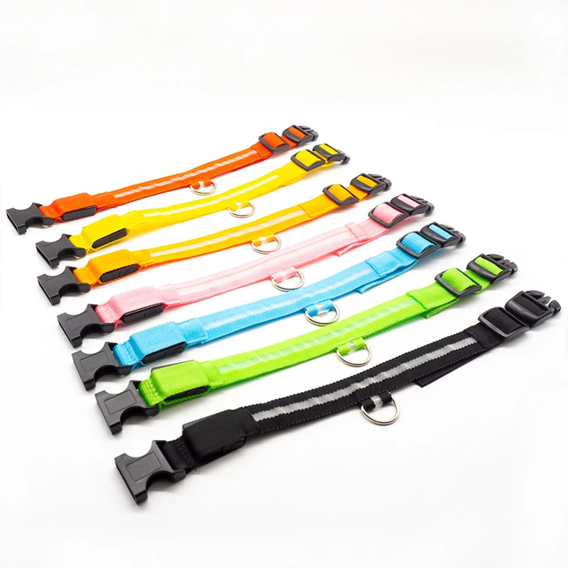 Collare luminoso a LED ricaricabile tramite USB per cani, collana lampeggiante luminosa per passeggiate notturne all'aperto, accessorio di sicurezza per animali domestici_voghion.com