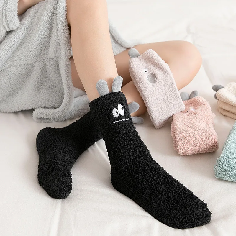 

Women Kawaii Fluffy Socks Embroidered Cute Cartoon Eyes Expression 3D Ears Cute Warm Home Floor Sleep Fuzzy Socks calcetines New