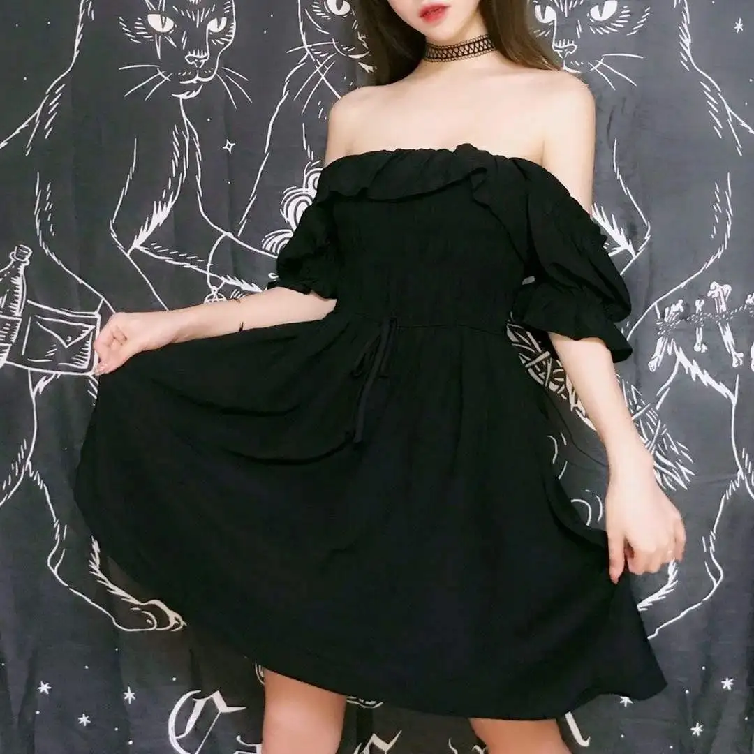 

Women's Goth Ruffles Black Strapless Dress S027