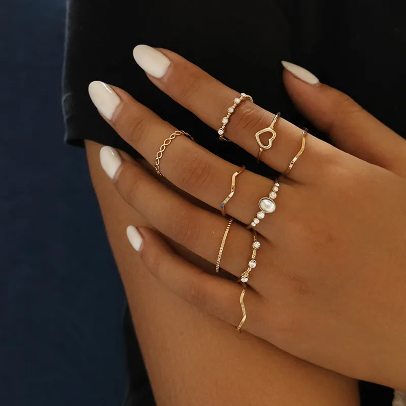

VAGZEB 9pcs/set Bohemian Vintage Gold Color Heart Ring Set for Women Personality Design Ring Party Jewelry Gift