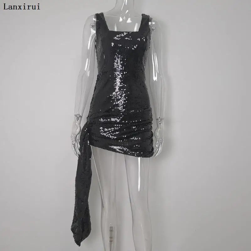 11098081988_276653917