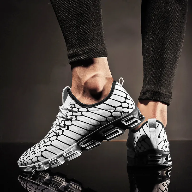 

New men's camouflage mesh breathable sneakers light breathable wicking quick-drying running shoes trend wild men's casual shoes