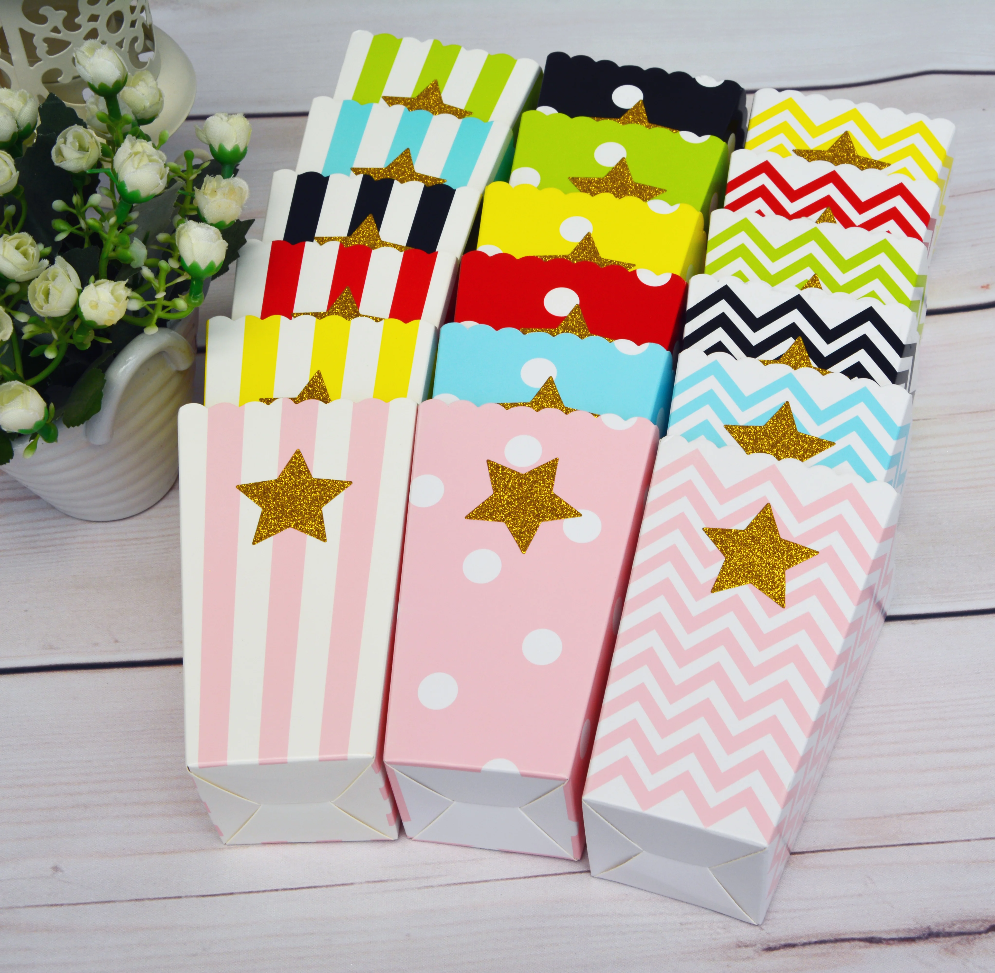 

Favor Candy Treat Popcorn Sanck Boxes (12) Wedding Supply Wave Circles Baby Shower Striped Christmas Birthday Party Gifts Box