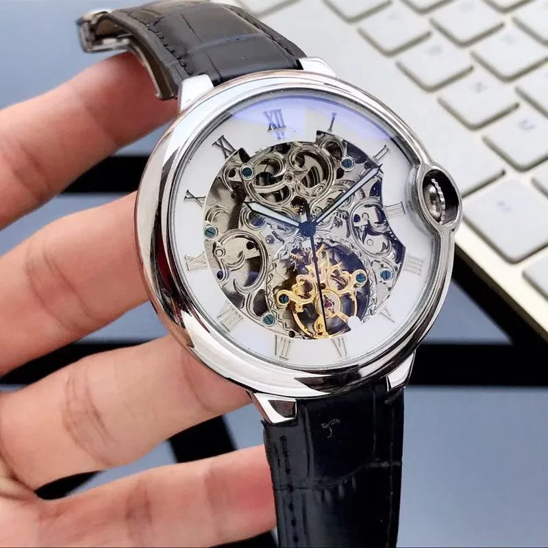 

WG10128 Mens Watches Top Brand Runway Luxury European Design Automatic Mechanical Watch